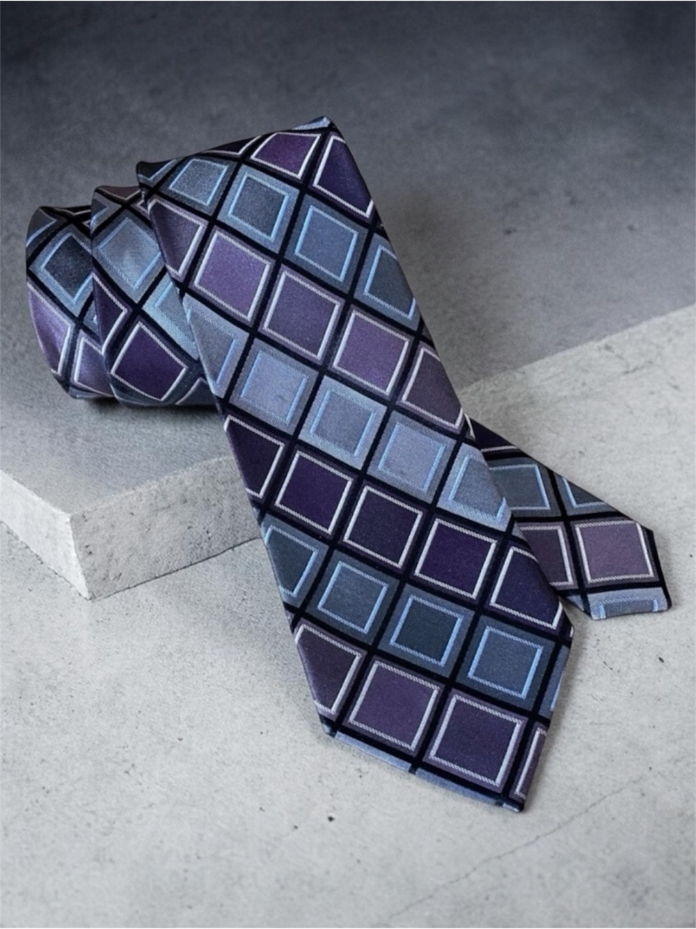 Men's Geometric Blue & Purple Silk Tie